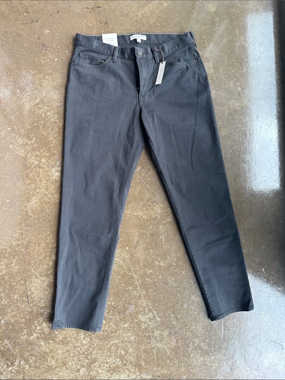 Banana Republic Men's Athletic Traveler Chinos (Charcoal) 31x30